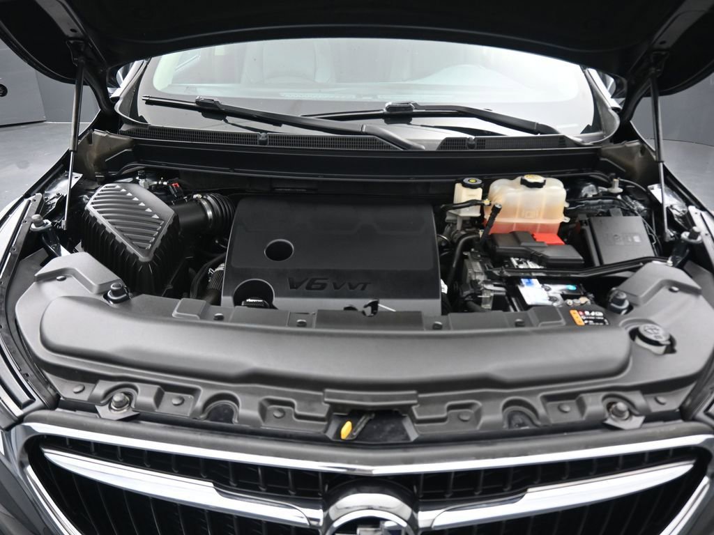 Used 2018 Buick Enclave Essence AWD/4WD image 61