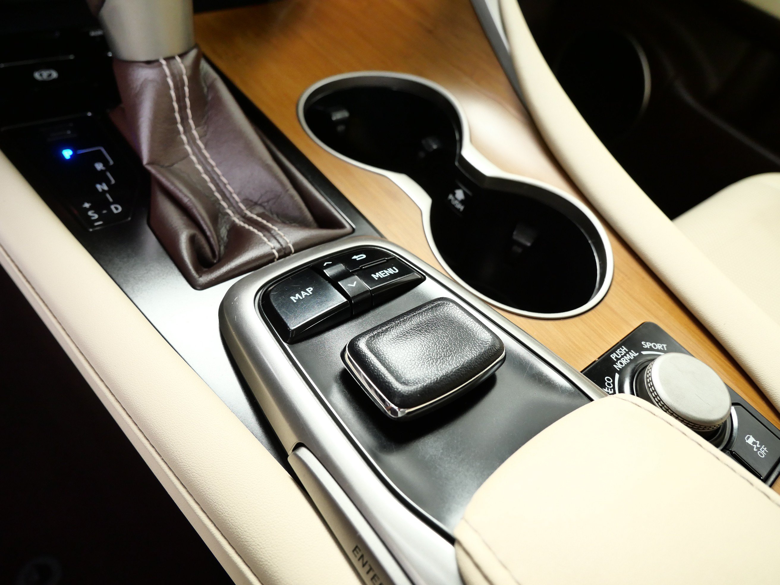 Used 2019 Lexus RX 350 AWD w/ Navigation Package image 26