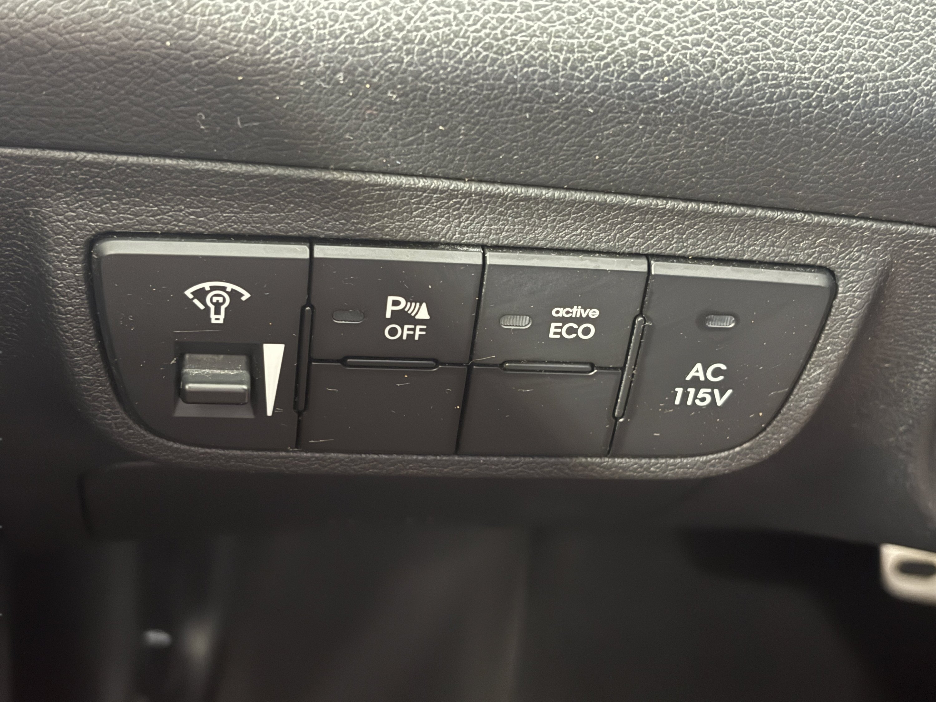 Used 2013 Hyundai Veloster w/ Style Pkg FWD image 18