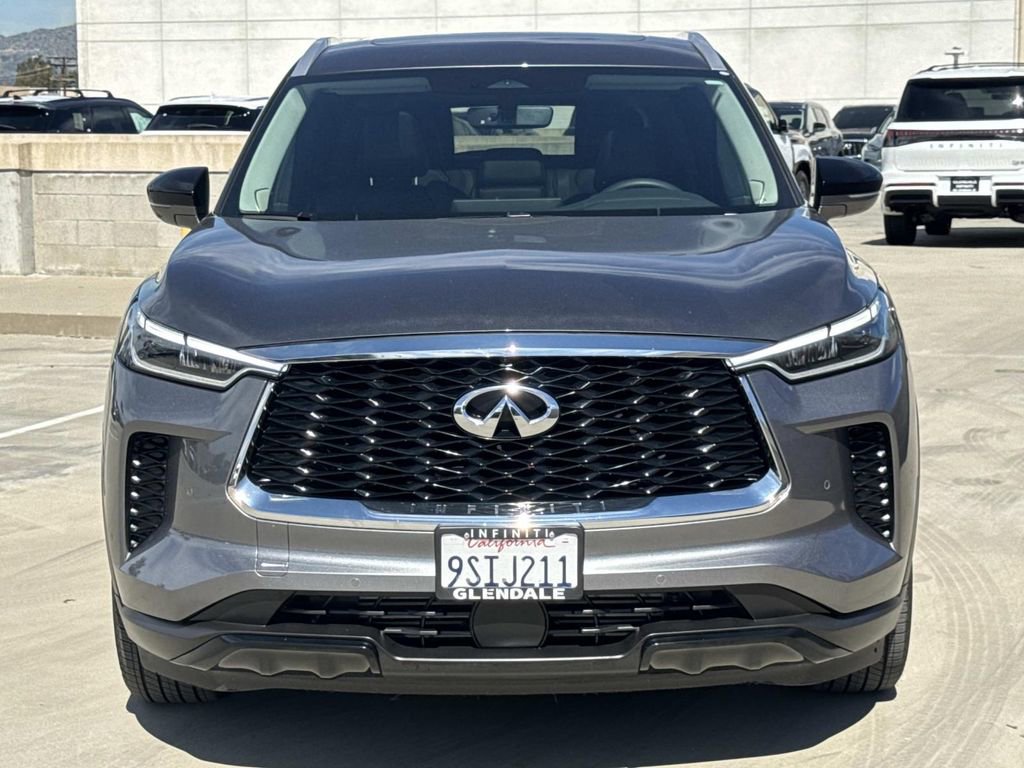 Certified 2025 INFINITI QX60 Luxe image 3