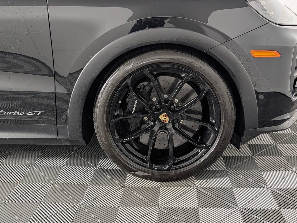 Certified 2024 Porsche Cayenne Turbo GT AWD/4WD image 13