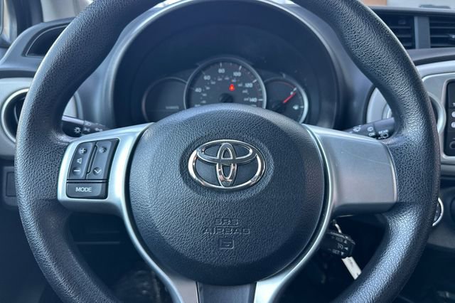 Used 2014 Toyota Yaris LE image 24