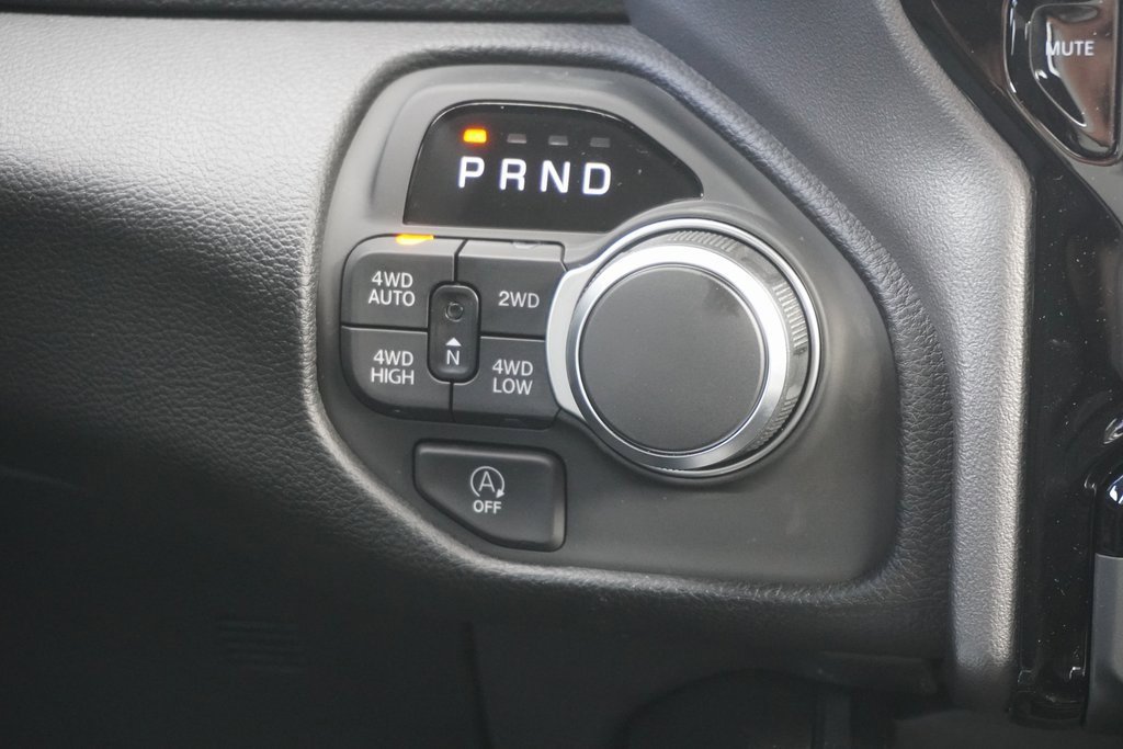 New 2026 RAM 1500 4x4 Crew Cab image 19