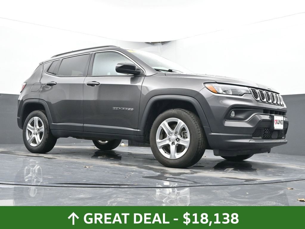 Used 2024 Jeep Compass Latitude image 54