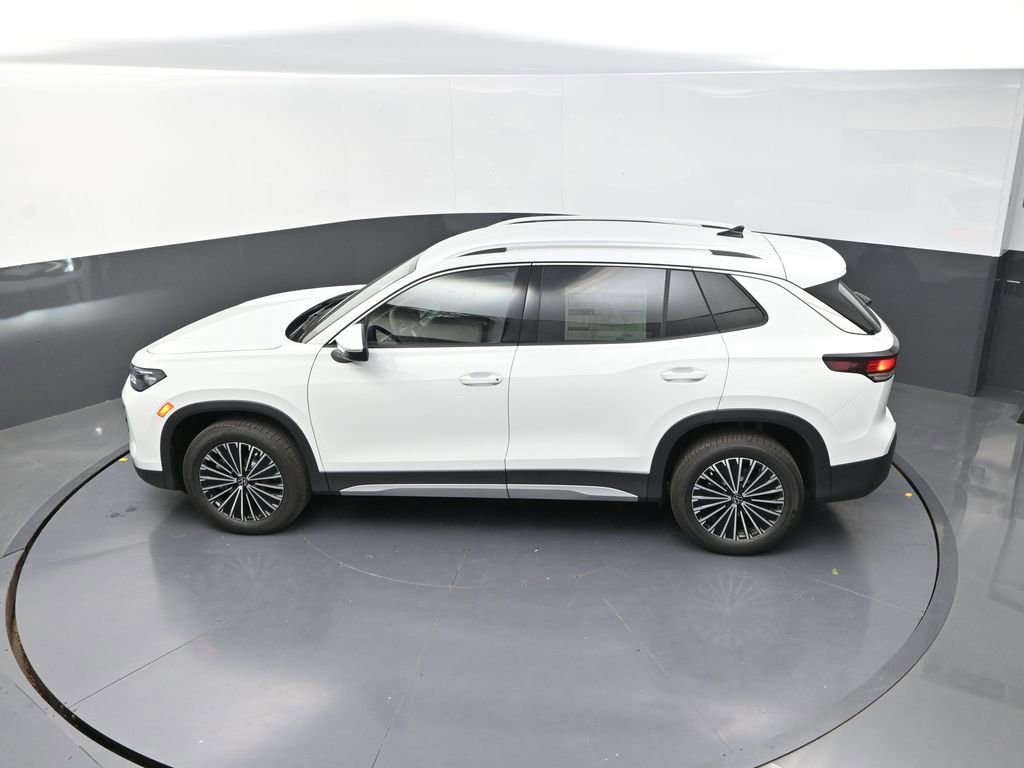 Used 2025 Volkswagen Tiguan S image 18