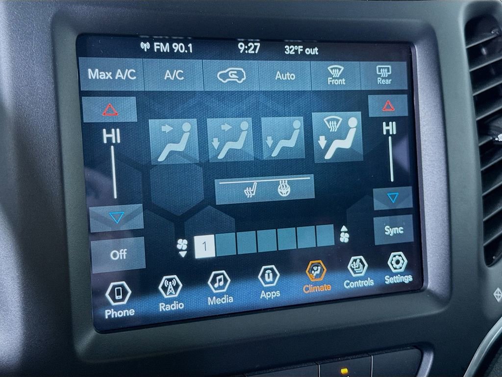 Used 2022 Jeep Cherokee Latitude Lux image 8