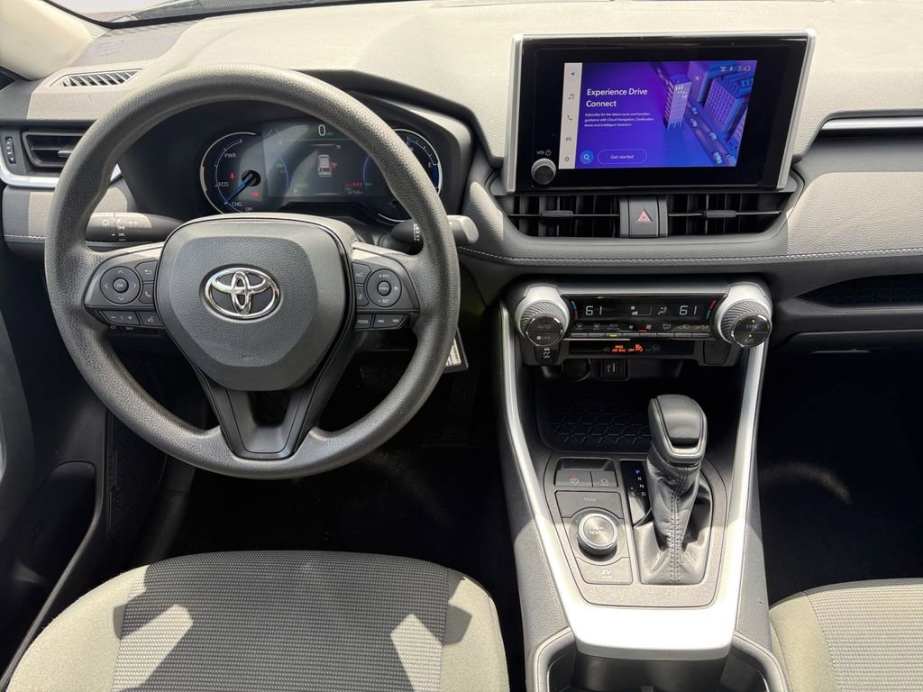 Used 2025 Toyota RAV4 LE AWD/4WD image 10