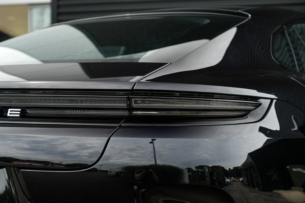 New 2026 Porsche Panamera 4 AWD/4WD image 15