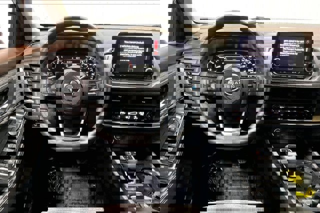 Used 2023 Nissan Rogue SV image 5