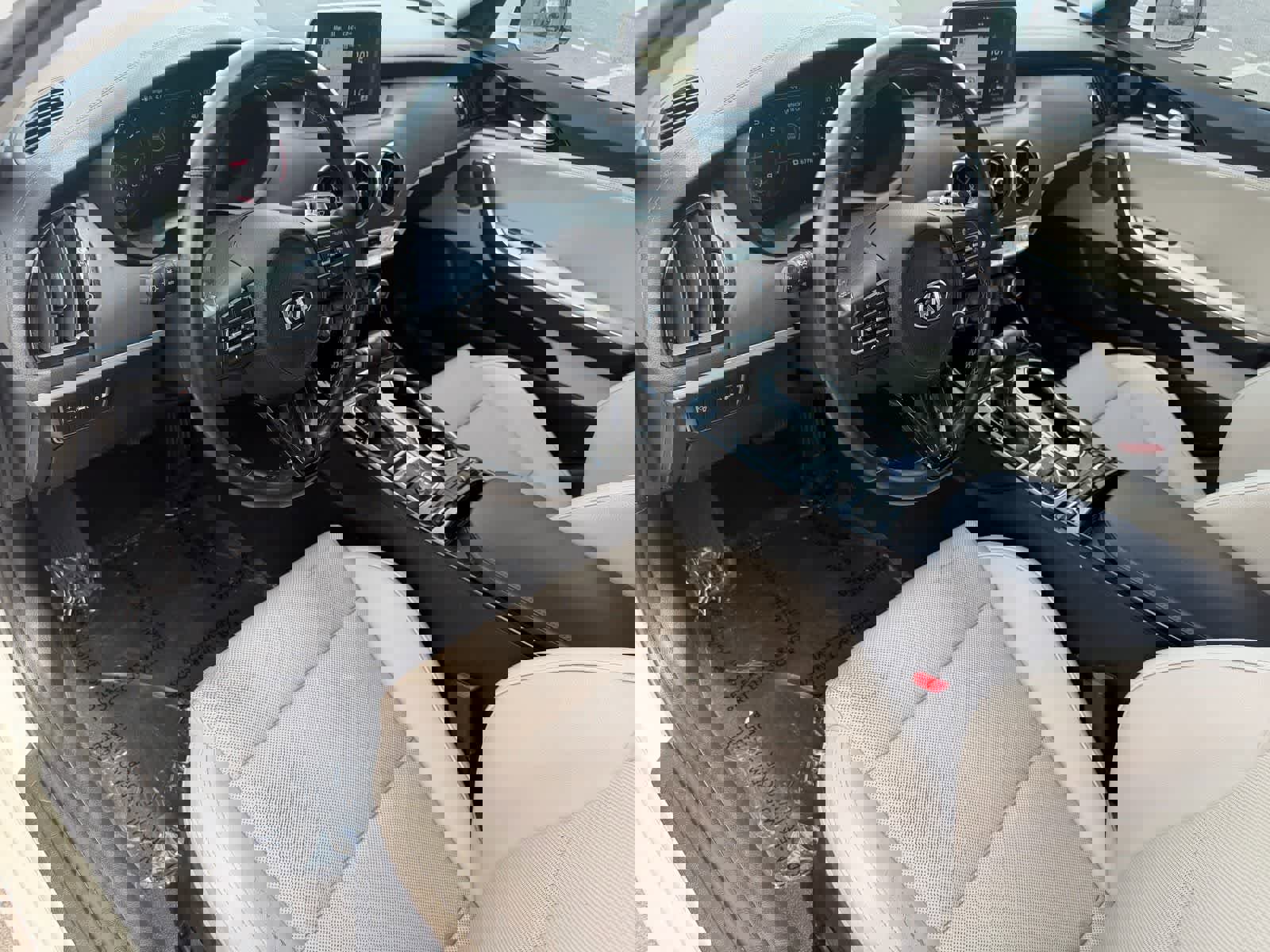 Used 2019 Kia Stinger Premium image 2