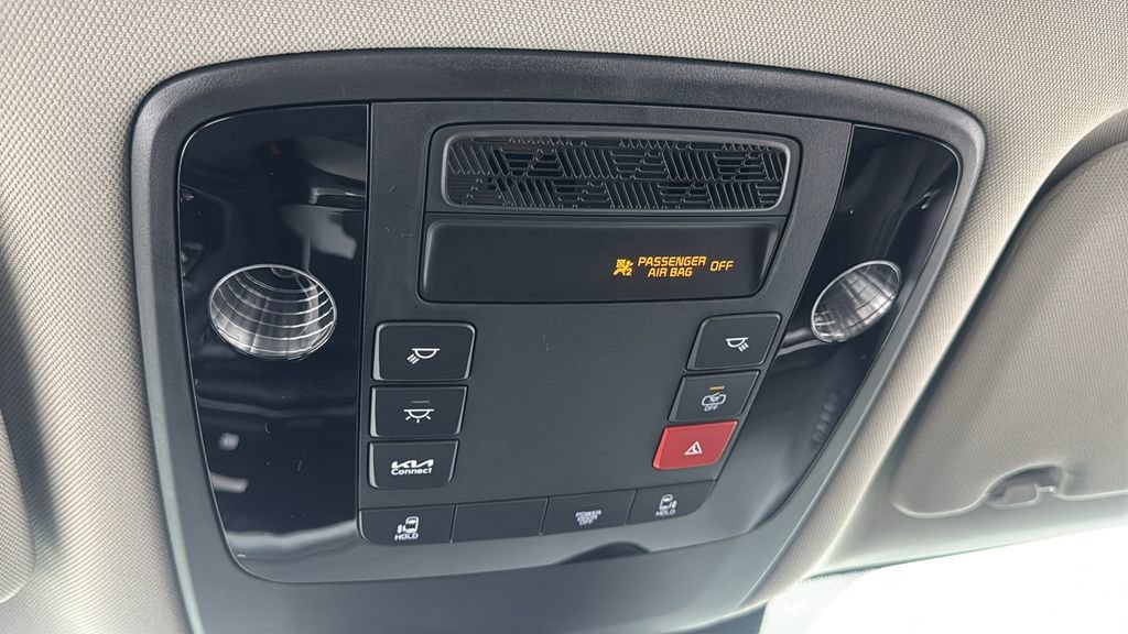 New 2026 Kia Carnival FWD image 30