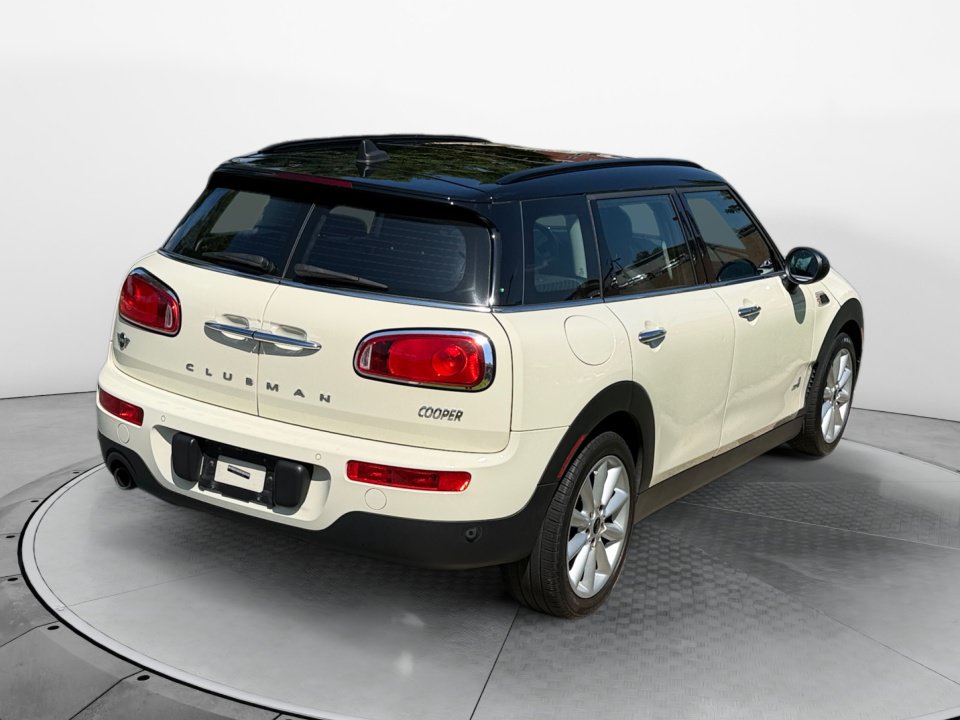 Used 2019 MINI Cooper Clubman ALL4 w/ Storage Package AWD/4WD image 7