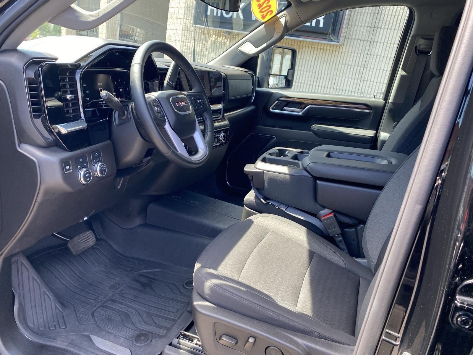 Certified 2025 GMC Sierra 2500 SLE AWD/4WD image 16