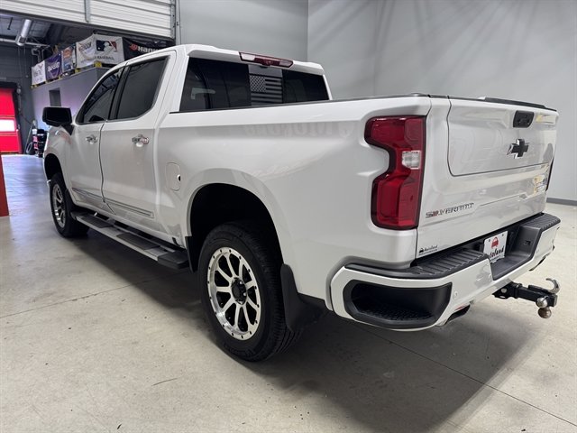 Used 2025 Chevrolet Silverado 1500 High Country w/ Technology Package AWD/4WD image 6