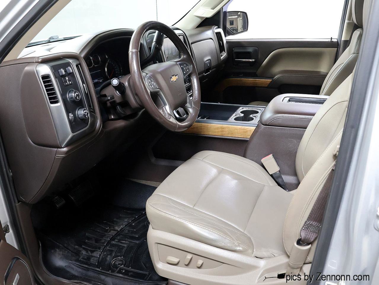 Used 2017 Chevrolet Silverado 1500 LTZ w/ LTZ Plus Package image 11