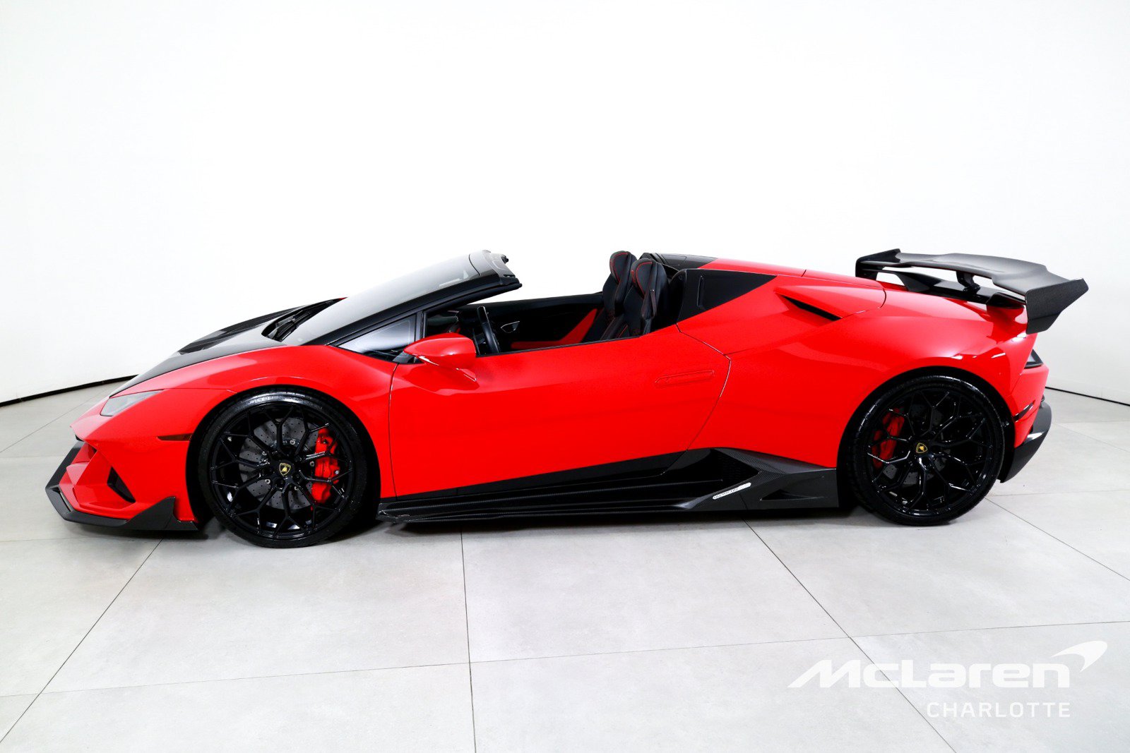 Used 2020 Lamborghini Huracan EVO AWD/4WD image 6
