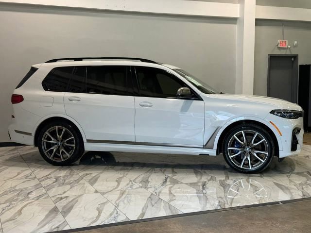 Used 2020 BMW X7 M50i w/ Dynamic Handling Package image 5