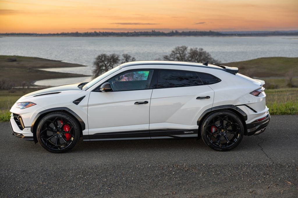Used 2023 Lamborghini Urus Performante image 10