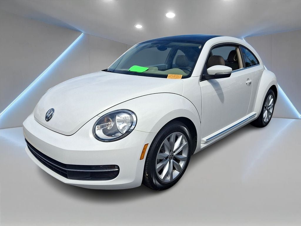 Used 2013 Volkswagen Beetle TDI FWD image 1
