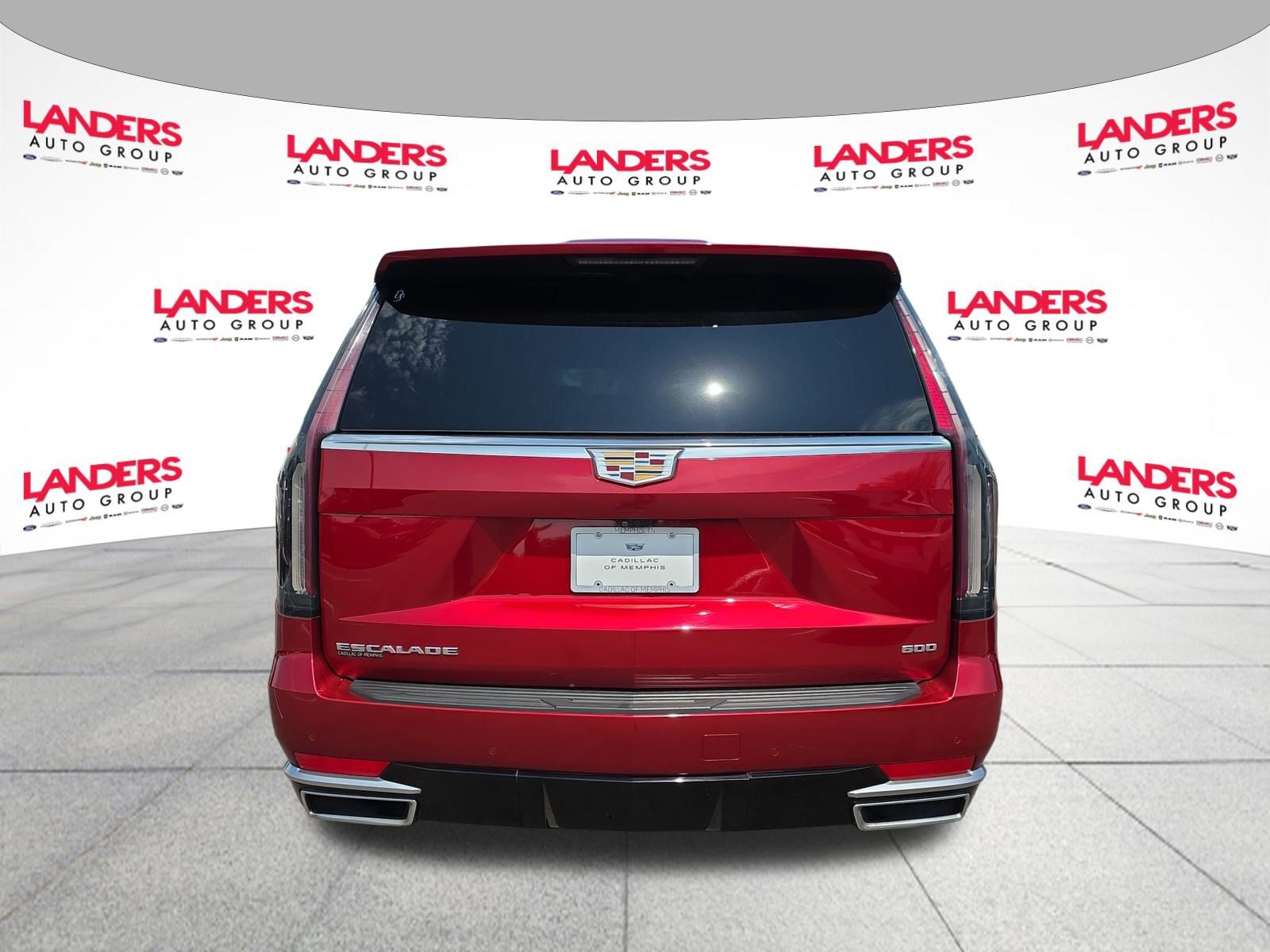 Used 2023 Cadillac Escalade Premium Luxury AWD/4WD image 4