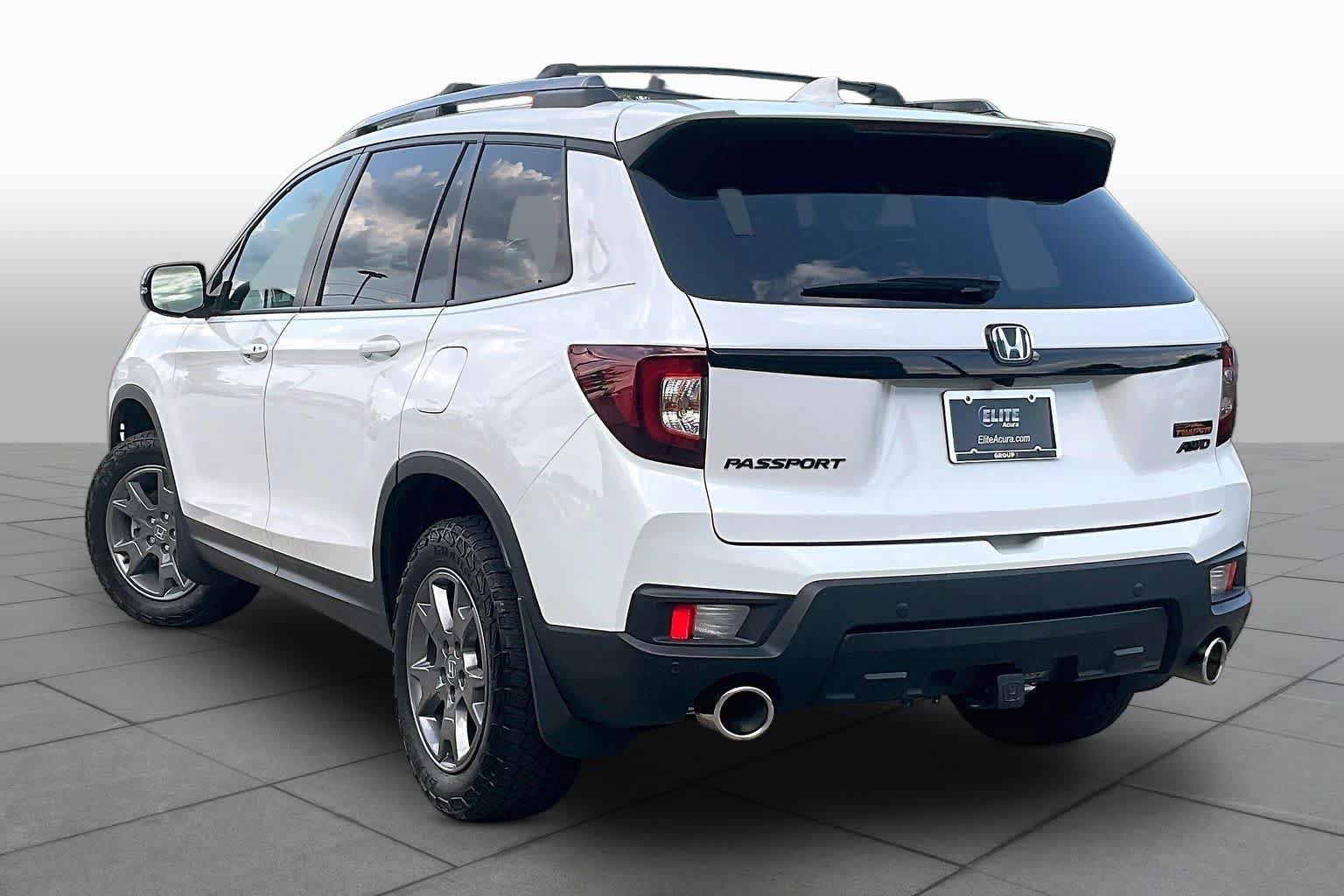 Used 2024 Honda Passport TrailSport image 12