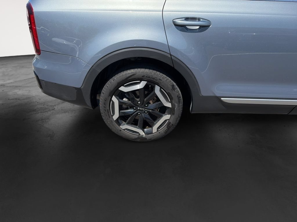 Used 2025 Kia Telluride S AWD/4WD image 13