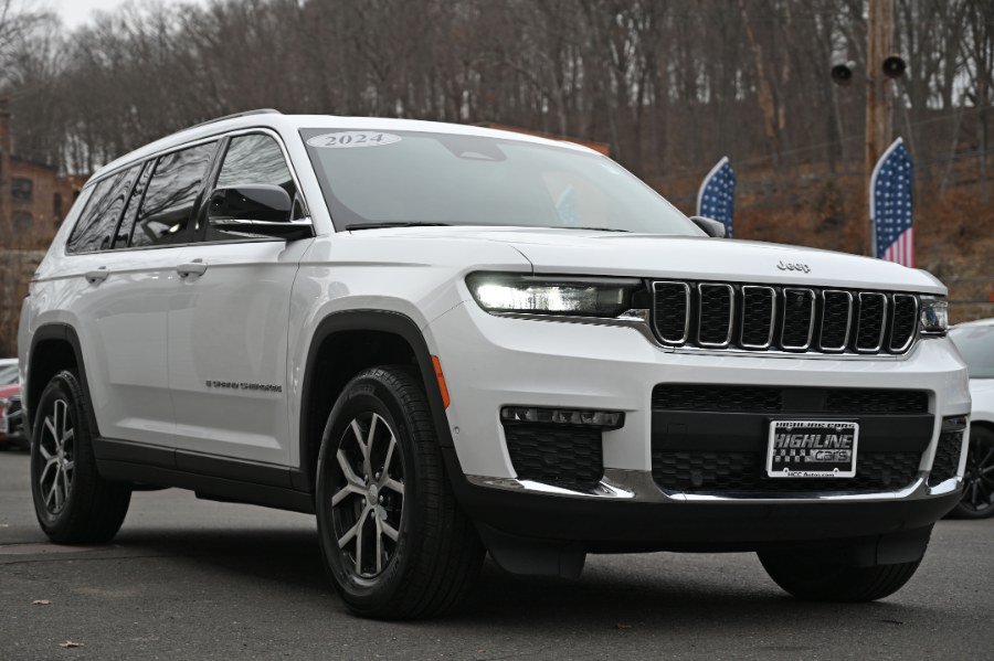 Used 2024 Jeep Grand Cherokee L Limited w/ Luxury Tech Group II AWD/4WD image 9