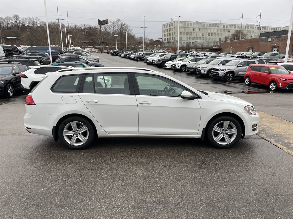 Used 2015 Volkswagen Golf TDI SEL image 7