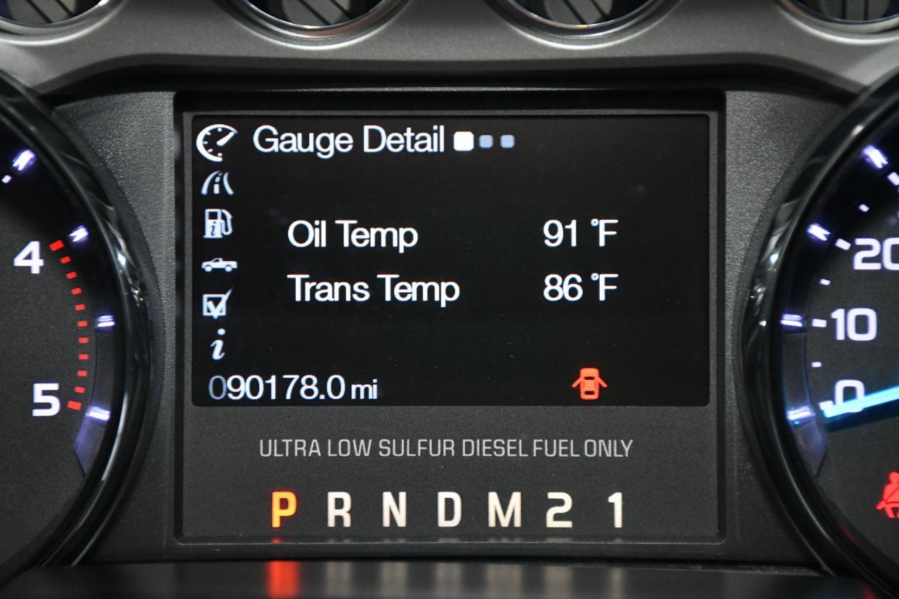 Used 2016 Ford F350 Platinum w/ FX4 Off-Road Package image 32