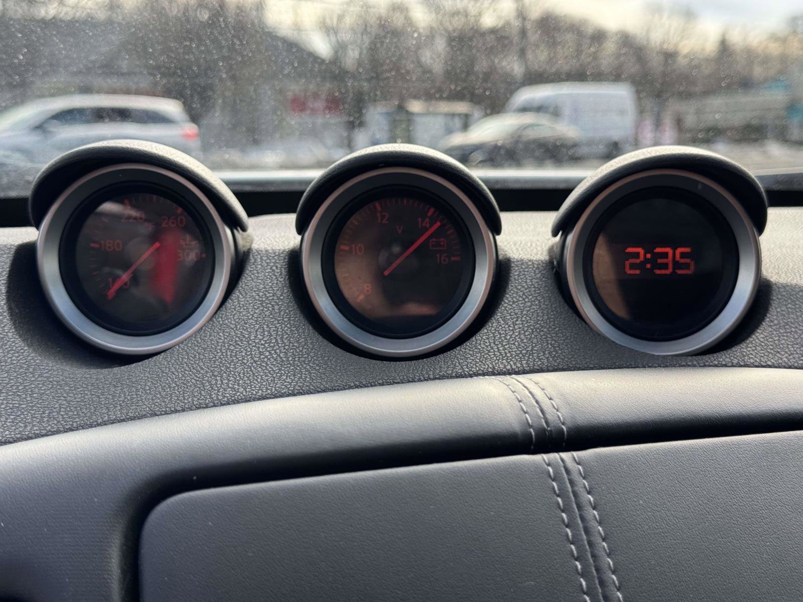 Used 2013 Nissan 370Z Touring w/ Sport Pkg image 21