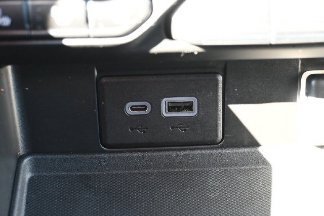 Used 2022 Chevrolet Tahoe High Country AWD/4WD image 32