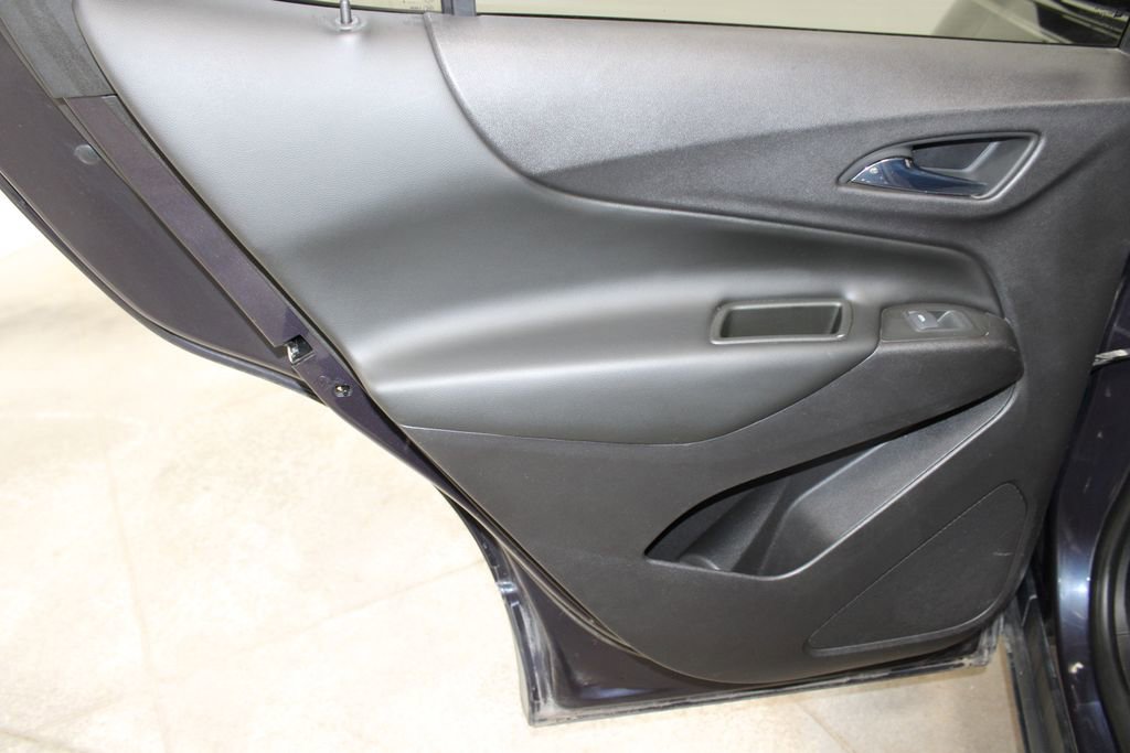 Used 2018 Chevrolet Equinox LT image 18