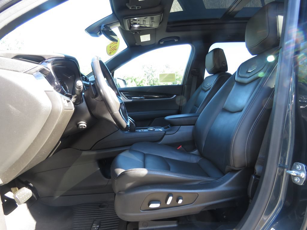 Used 2020 Cadillac XT6 Premium Luxury AWD/4WD image 10