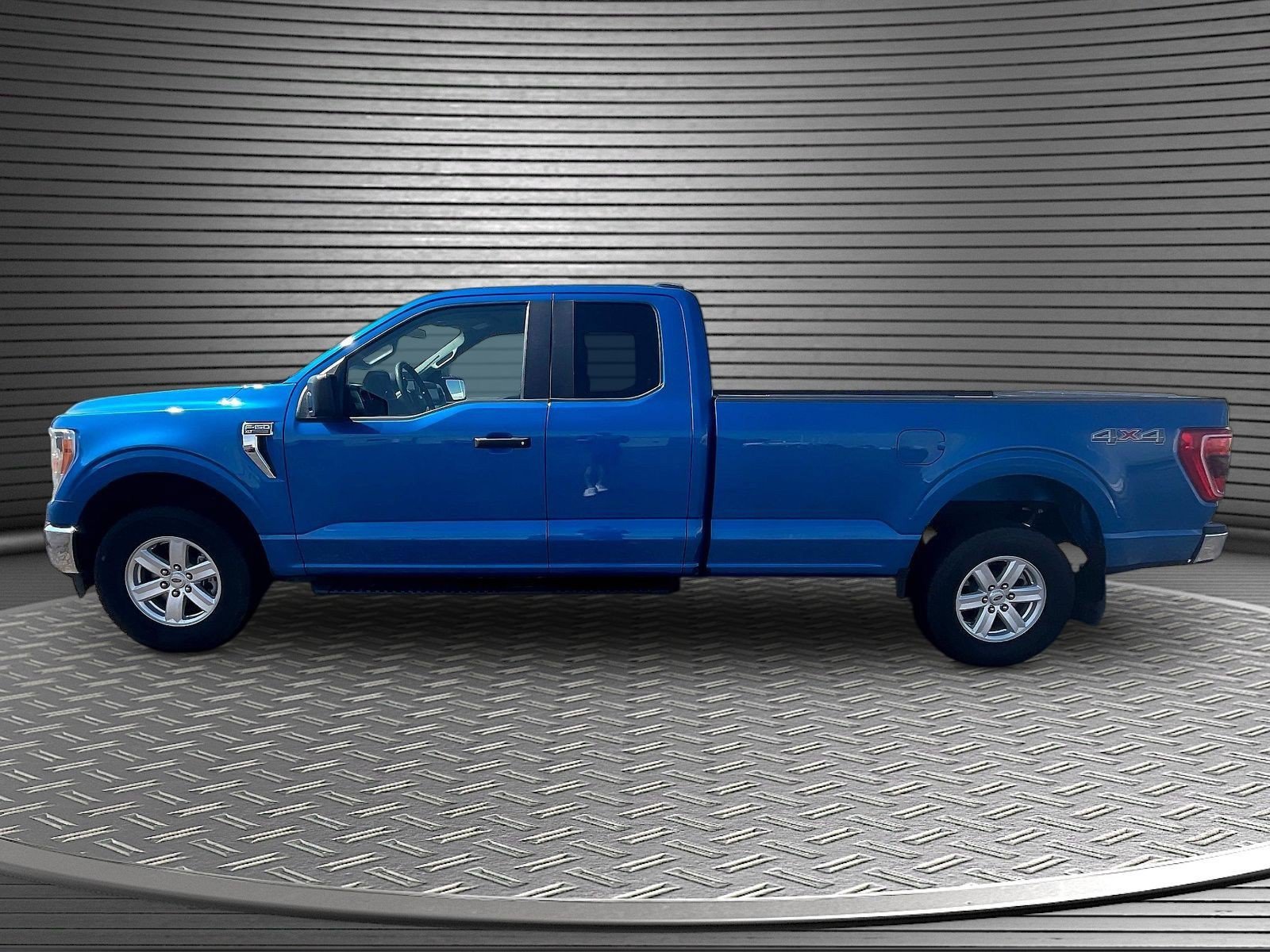 Used 2021 Ford F150 XLT AWD/4WD image 4