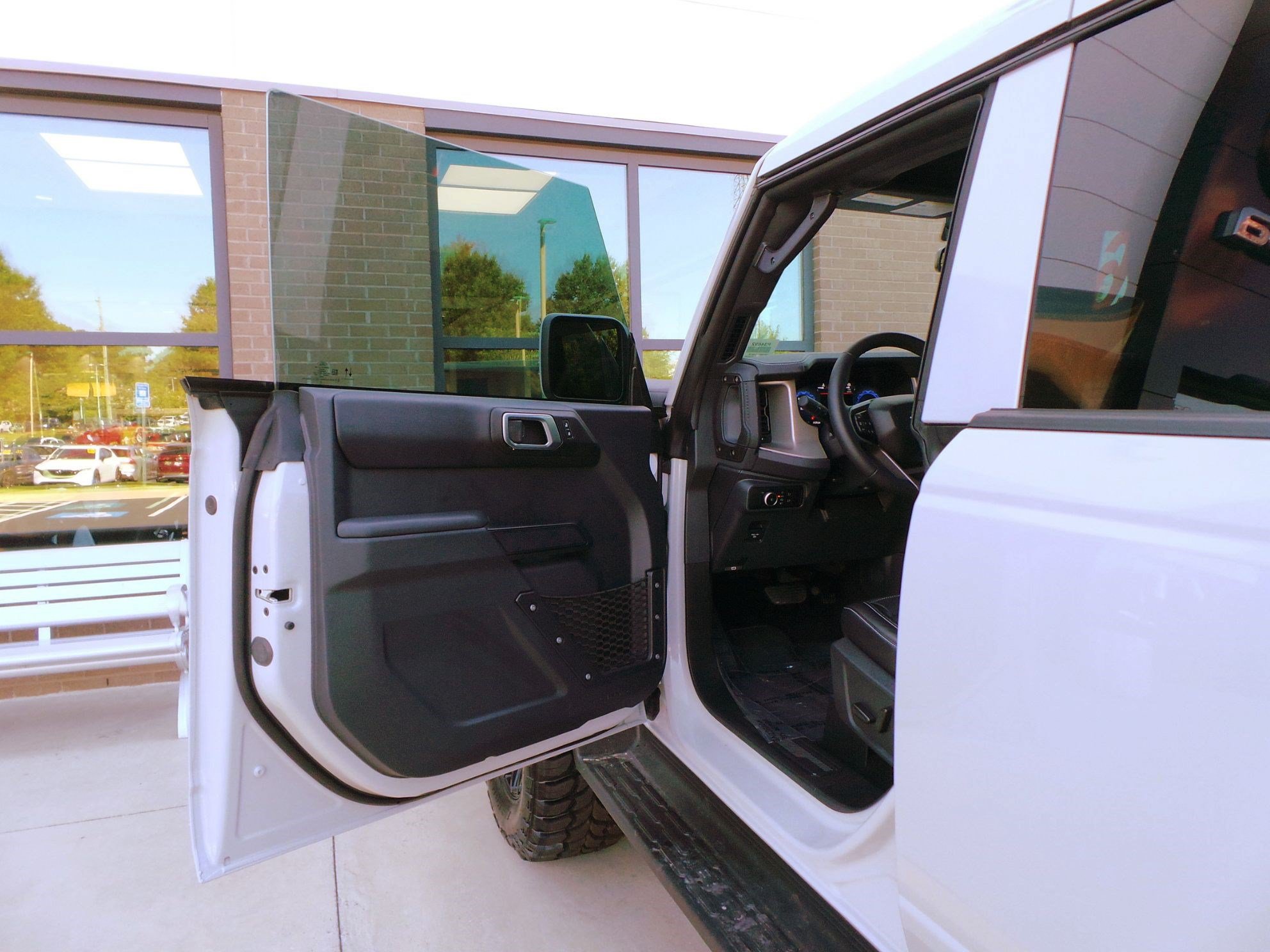 Used 2026 Ford Bronco Outer Banks AWD/4WD image 25