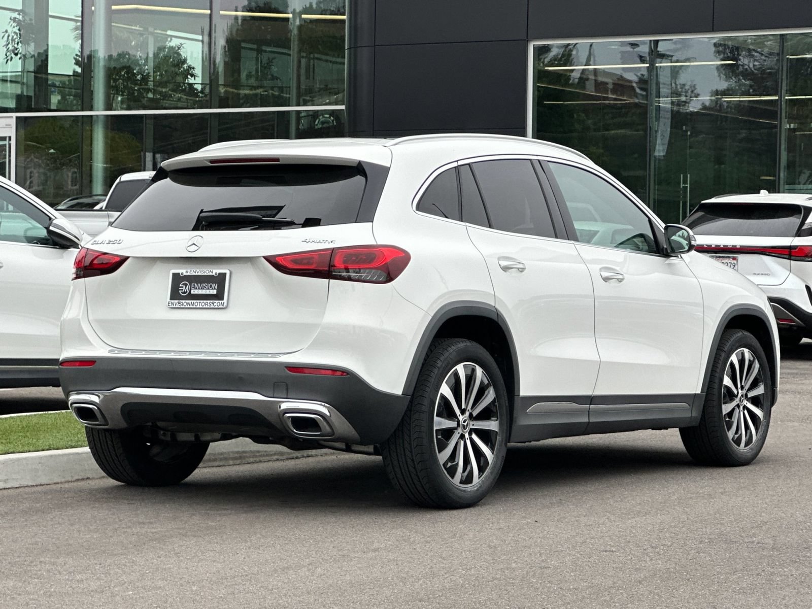 Used 2021 Mercedes-Benz GLA 250 4MATIC image 3
