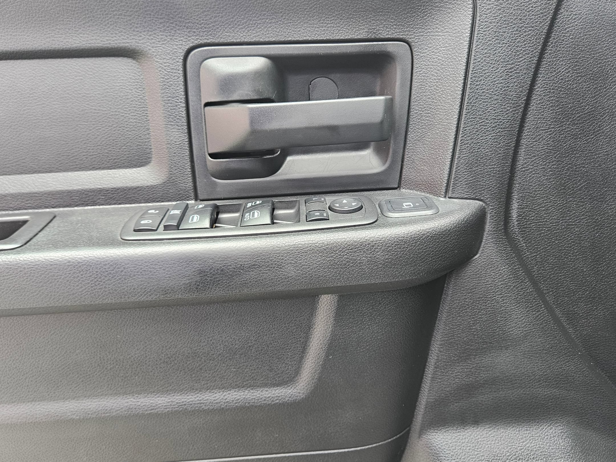 Used 2024 RAM 3500 Tradesman AWD/4WD image 18