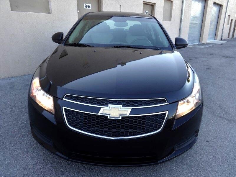 Used 2011 Chevrolet Cruze LS w/ Connectivity Package image 4