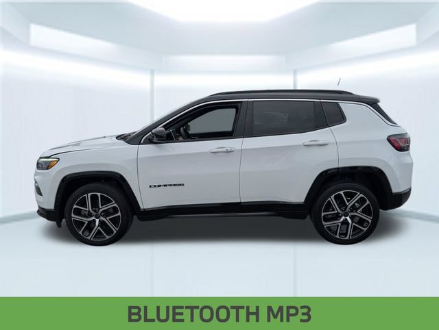 Certified 2025 Jeep Compass Limited w/ Elite Group AWD/4WD video 3