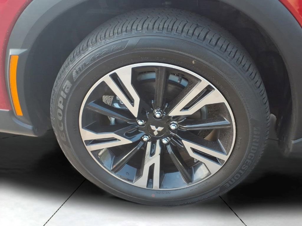 Used 2025 Mitsubishi Eclipse Cross AWD image 23