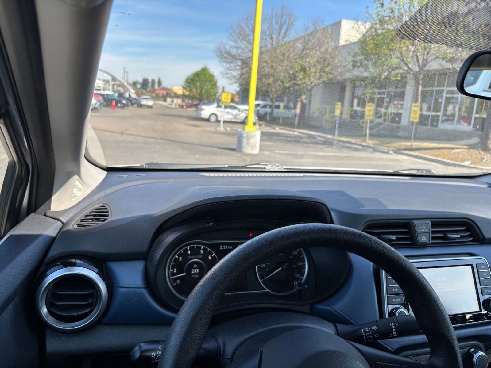 Used 2025 Nissan Versa SV image 32