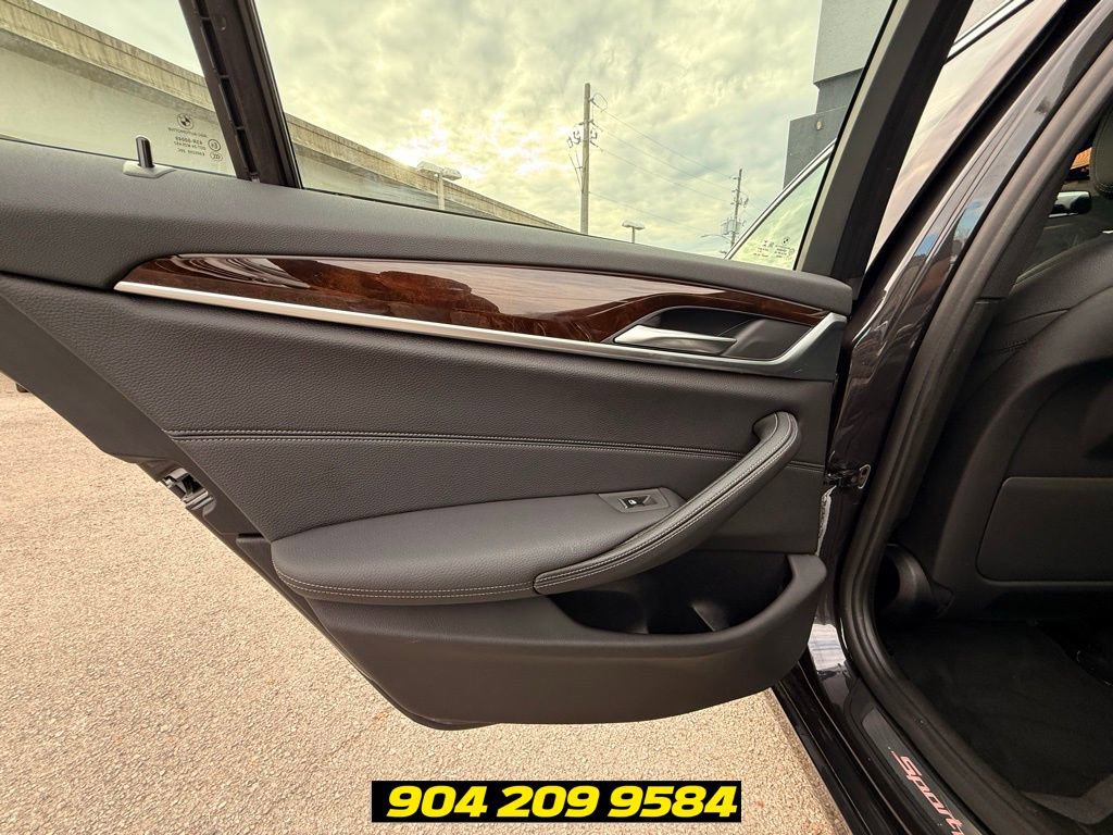 Used 2019 BMW 540i xDrive w/ Convenience Package AWD/4WD image 38