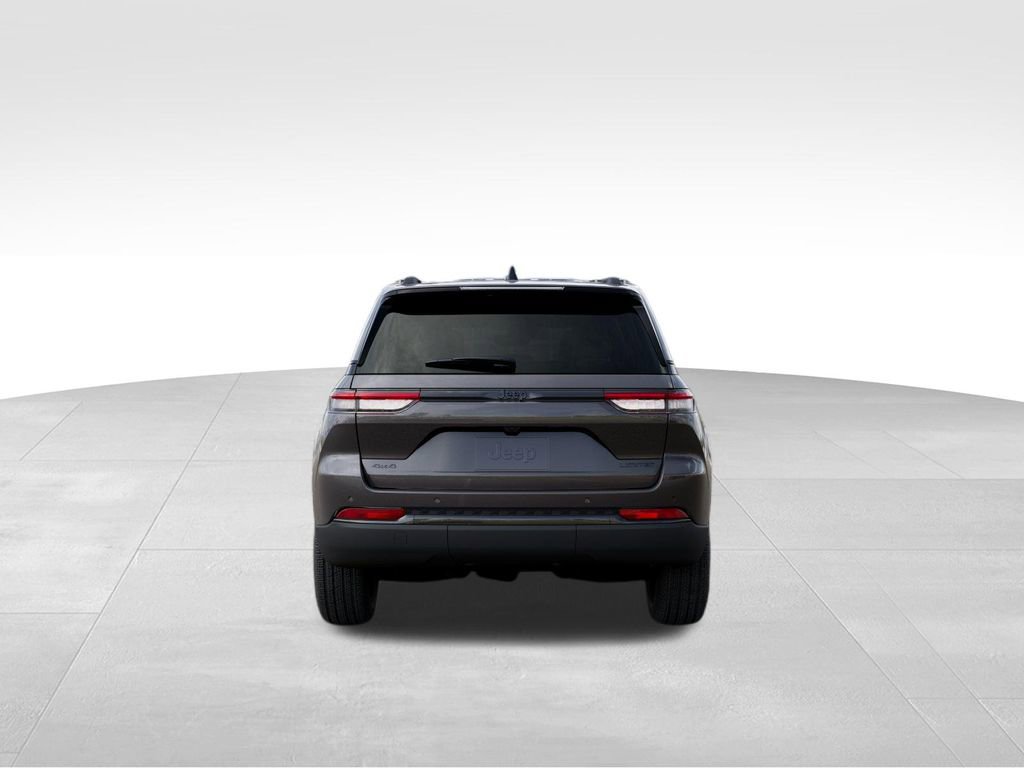 New 2025 Jeep Grand Cherokee Limited w/ Black Appearance Package AWD/4WD image 8