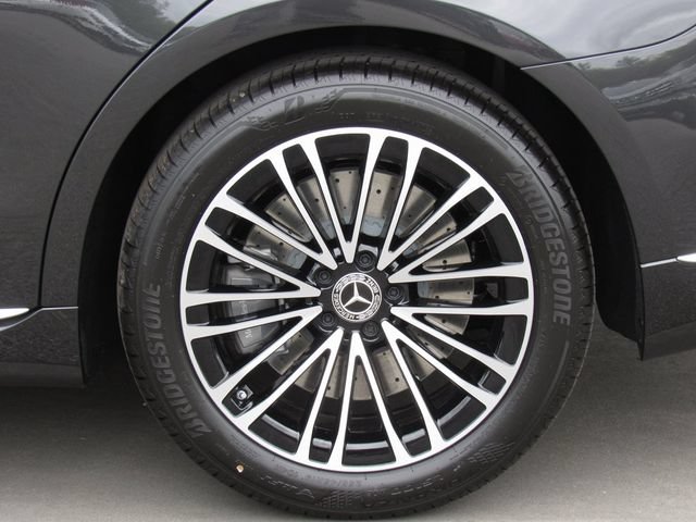New 2025 Mercedes-Benz S 580 4MATIC Sedan image 36