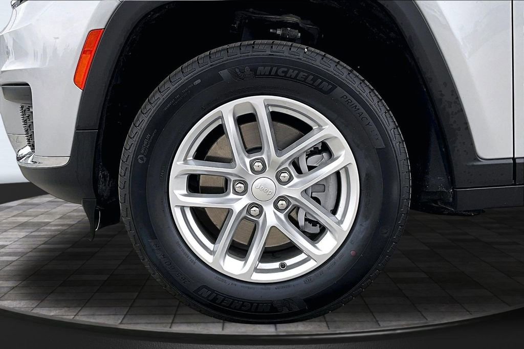 New 2026 Jeep Grand Cherokee L 4WD image 33