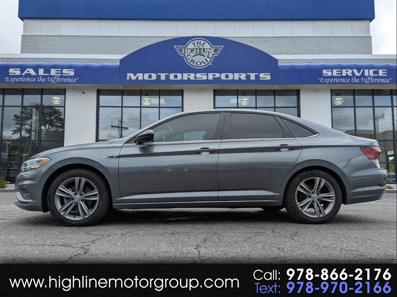 Used 2020 Volkswagen Jetta R-Line FWD image 1