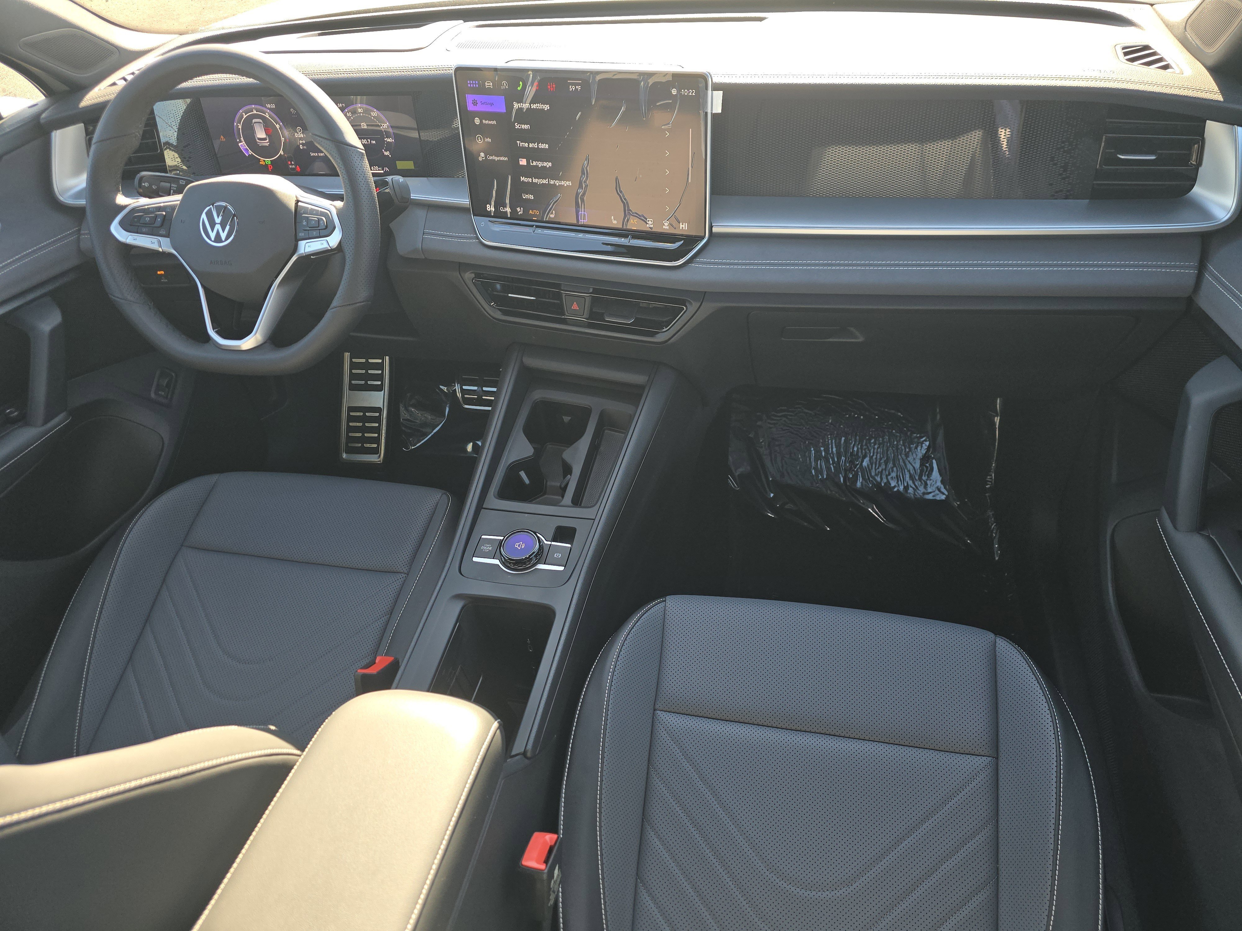 New 2026 Volkswagen Tiguan SE R-Line image 18