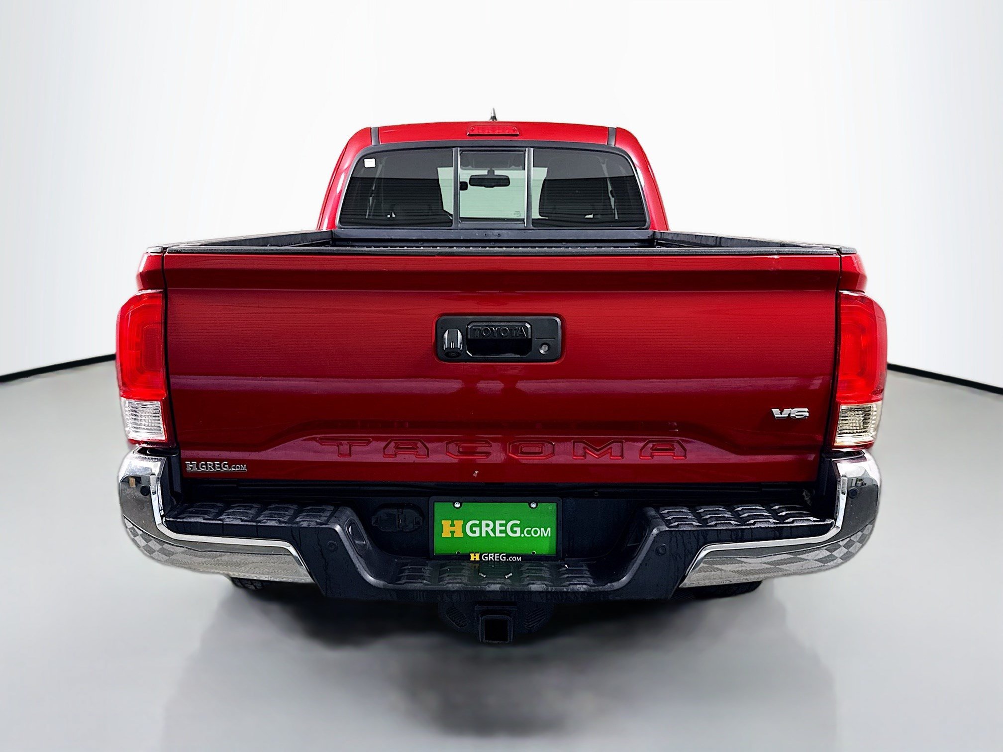 Used 2017 Toyota Tacoma SR5 w/ Tow Package RWD image 8