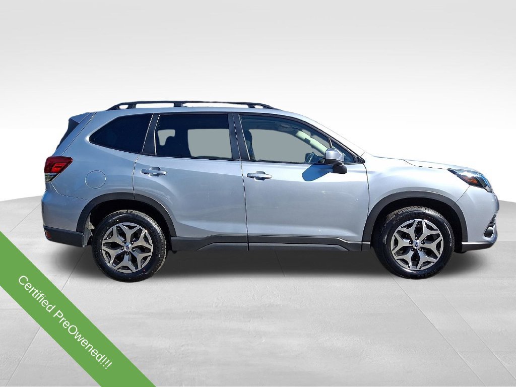 Used 2023 Subaru Forester Premium AWD/4WD image 7