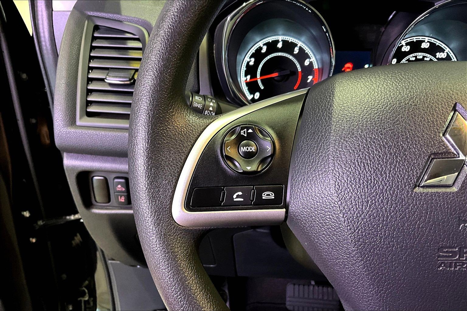 Used 2025 Mitsubishi Outlander Sport AWD image 11